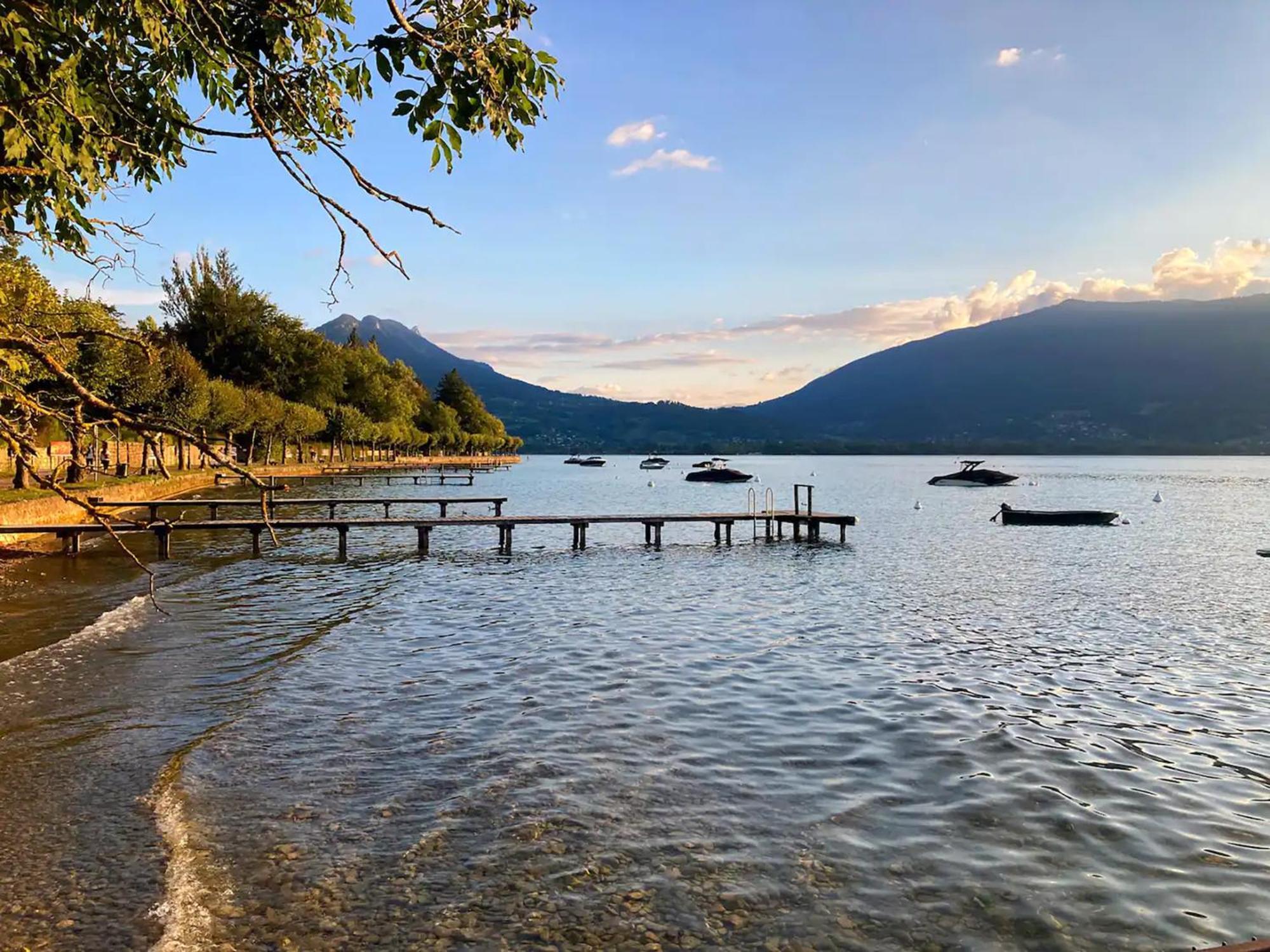 Cabane Pour Vos Vacances A 190M Du Lac D'Annecy منتون - سانت - برنارد المظهر الخارجي الصورة